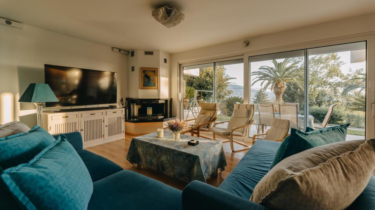 Crystal Villa Patras Extérieur photo
