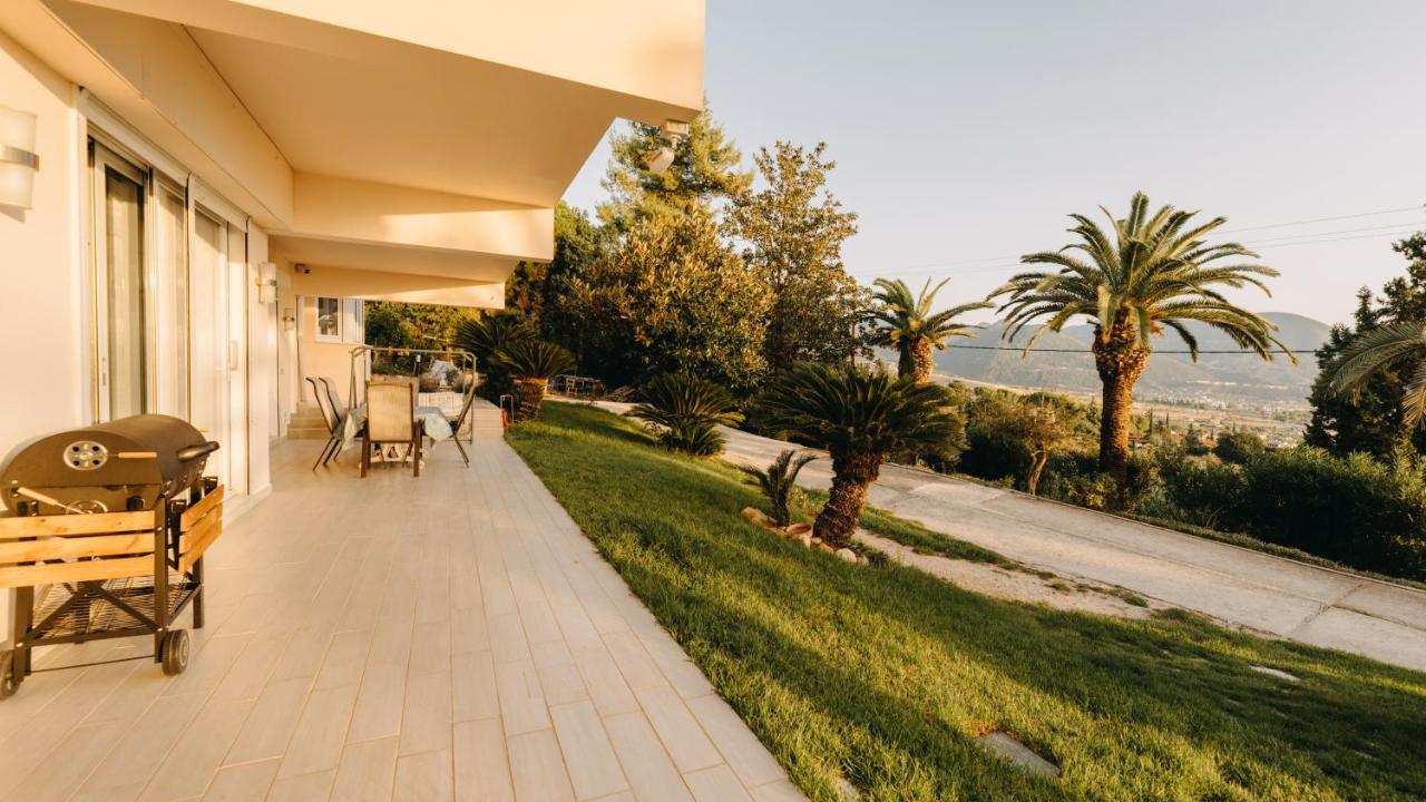 Crystal Villa Patras Extérieur photo