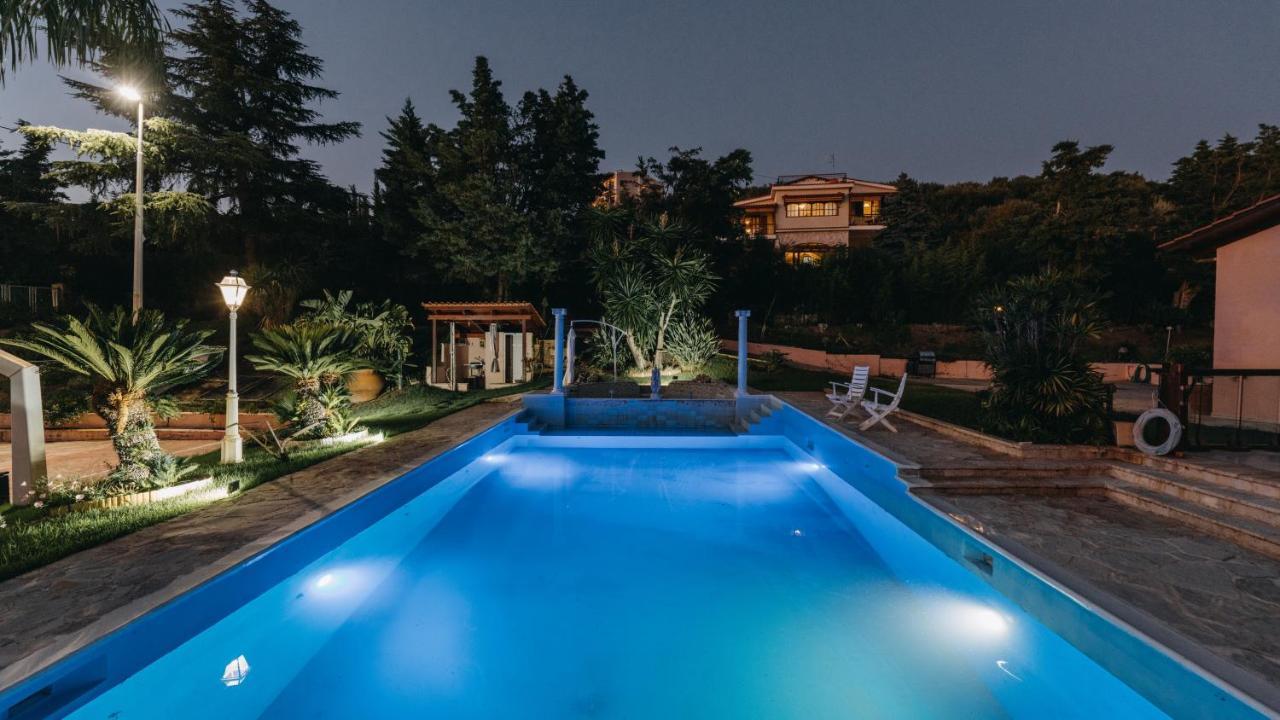 Crystal Villa Patras Extérieur photo