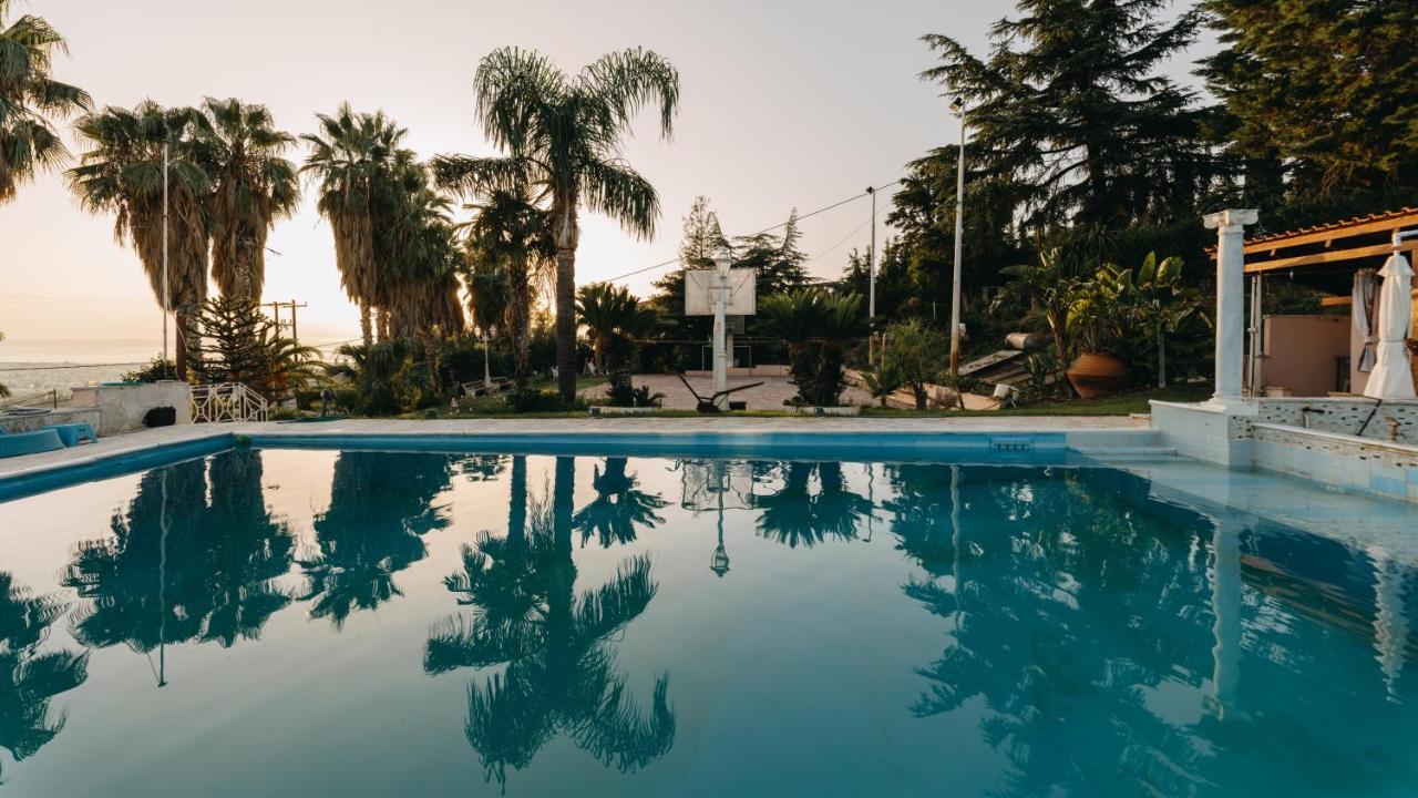 Crystal Villa Patras Extérieur photo
